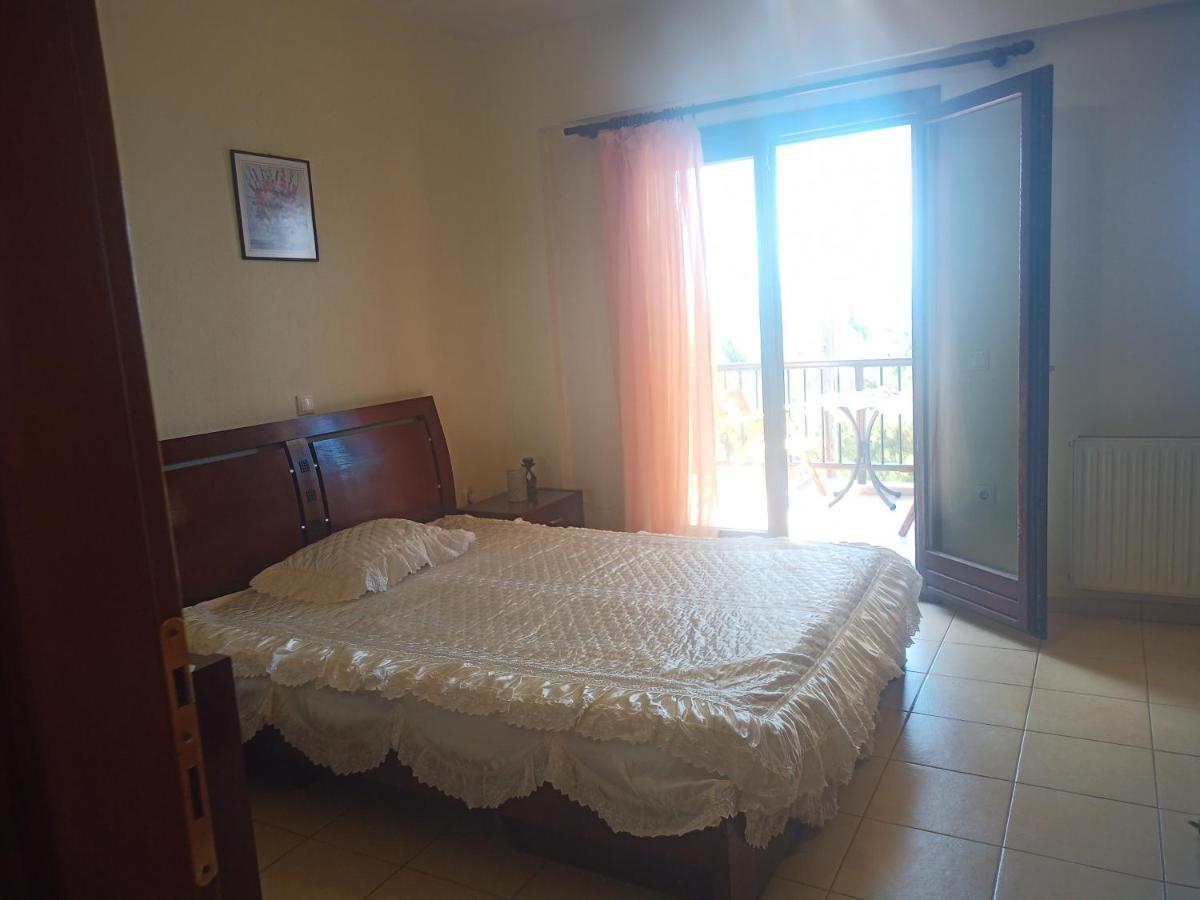 Μεζονετα Appartement Nea Roda Buitenkant foto