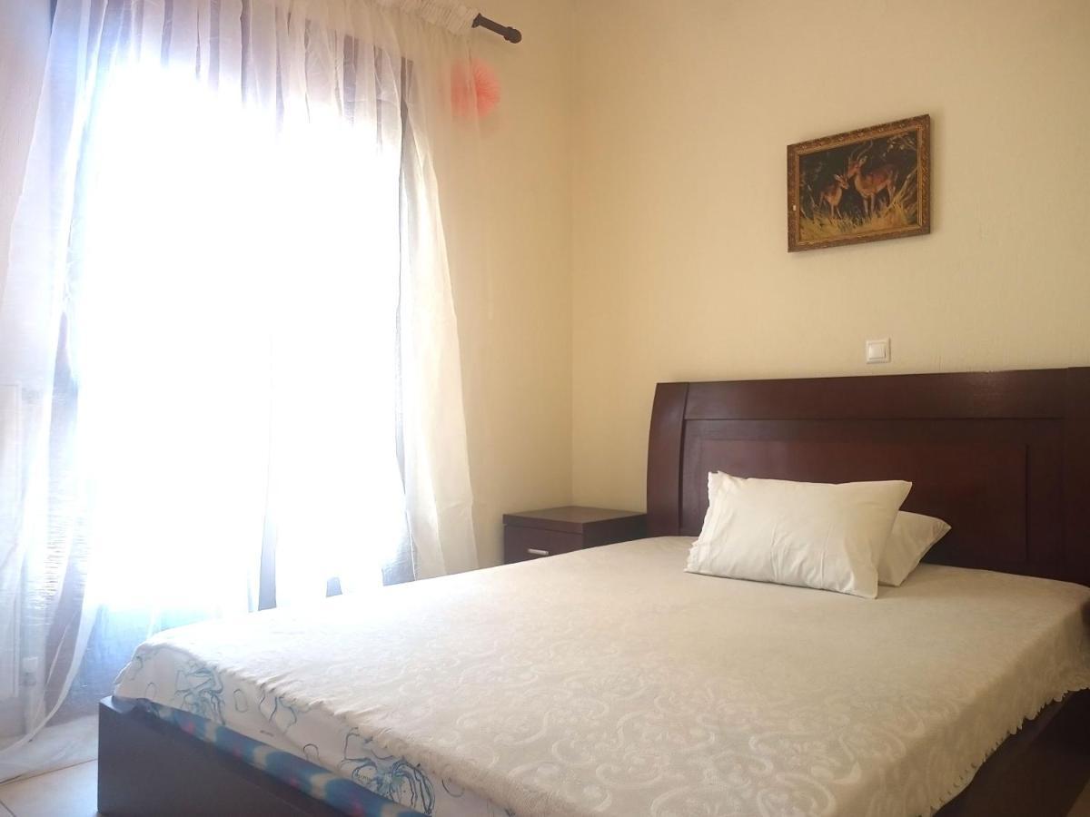 Μεζονετα Appartement Nea Roda Buitenkant foto