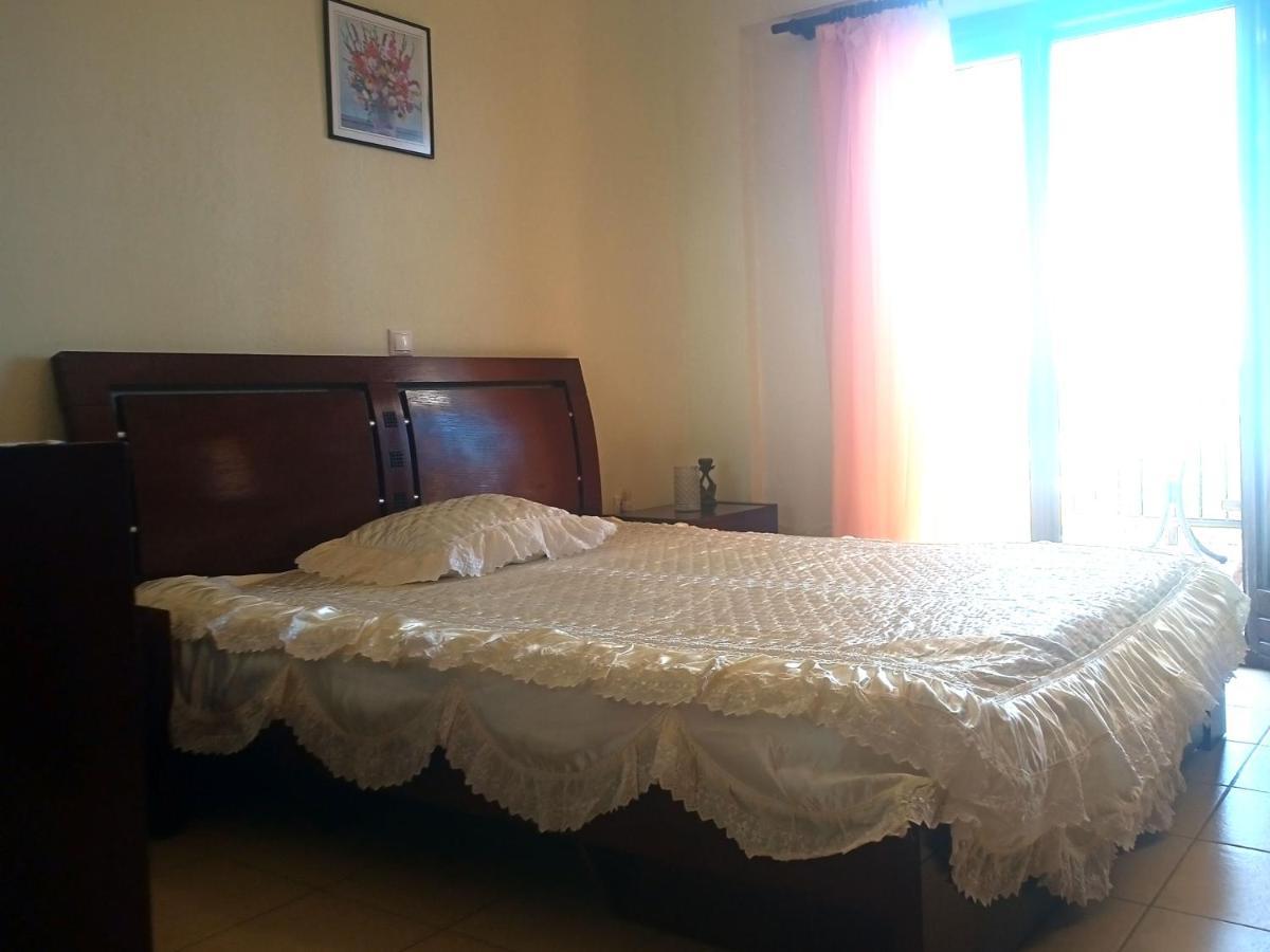 Μεζονετα Appartement Nea Roda Buitenkant foto